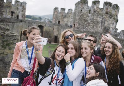 ¿Por qué elegir Schola Idiomas para tu Programa de Idiomas en el Extranjero?