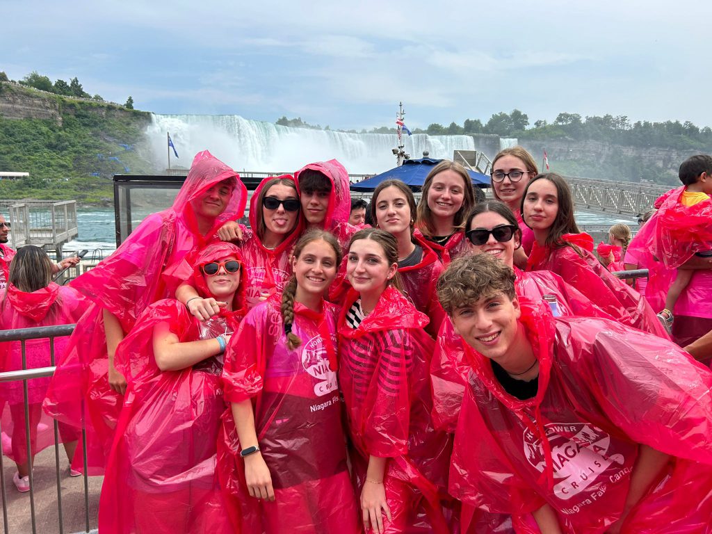 Cataratas del Niagara, paseo en helicóptero y partido de béisbol – Toronto ’23