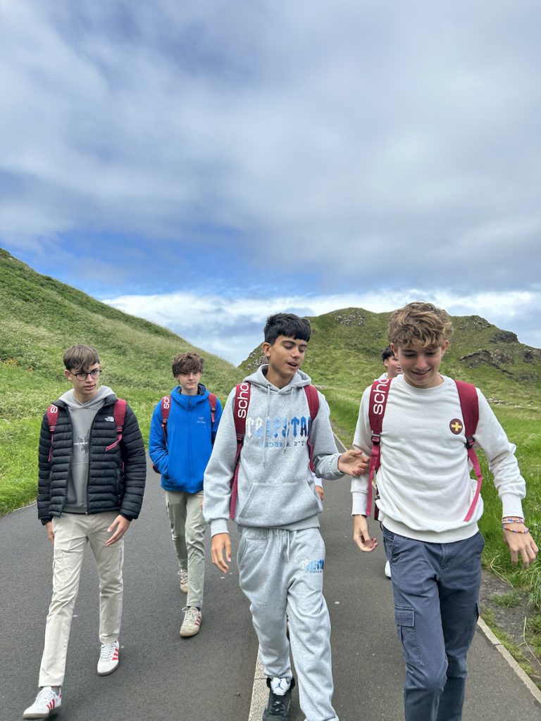 Curso-ingles-monaghan-2025-schola-idiomas-119