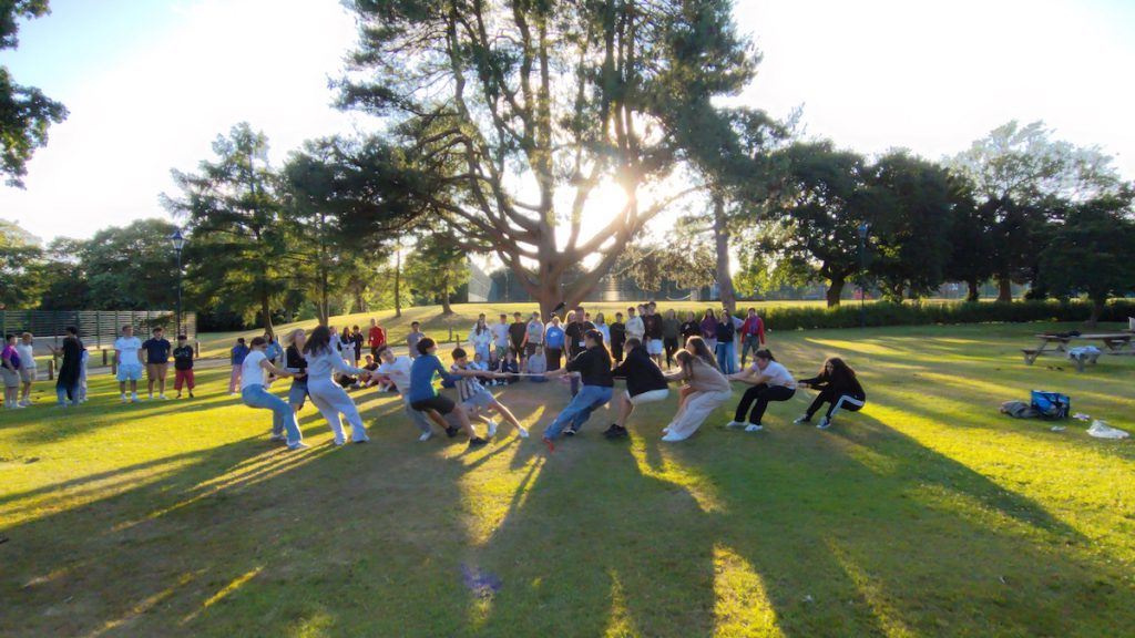Alton Towers, visita a Gales, barbacoa y divertidos juegos en la escuela – Shrewsbury ’25