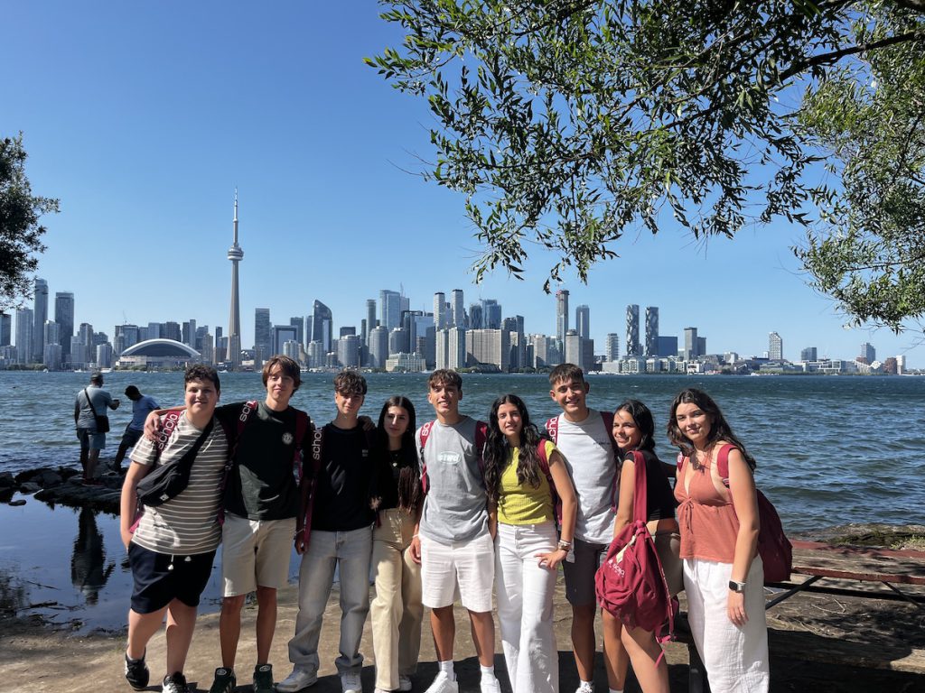 Primeras clases, lago Ontario y el Día de Canadá en Queen’s Park – Toronto ’25