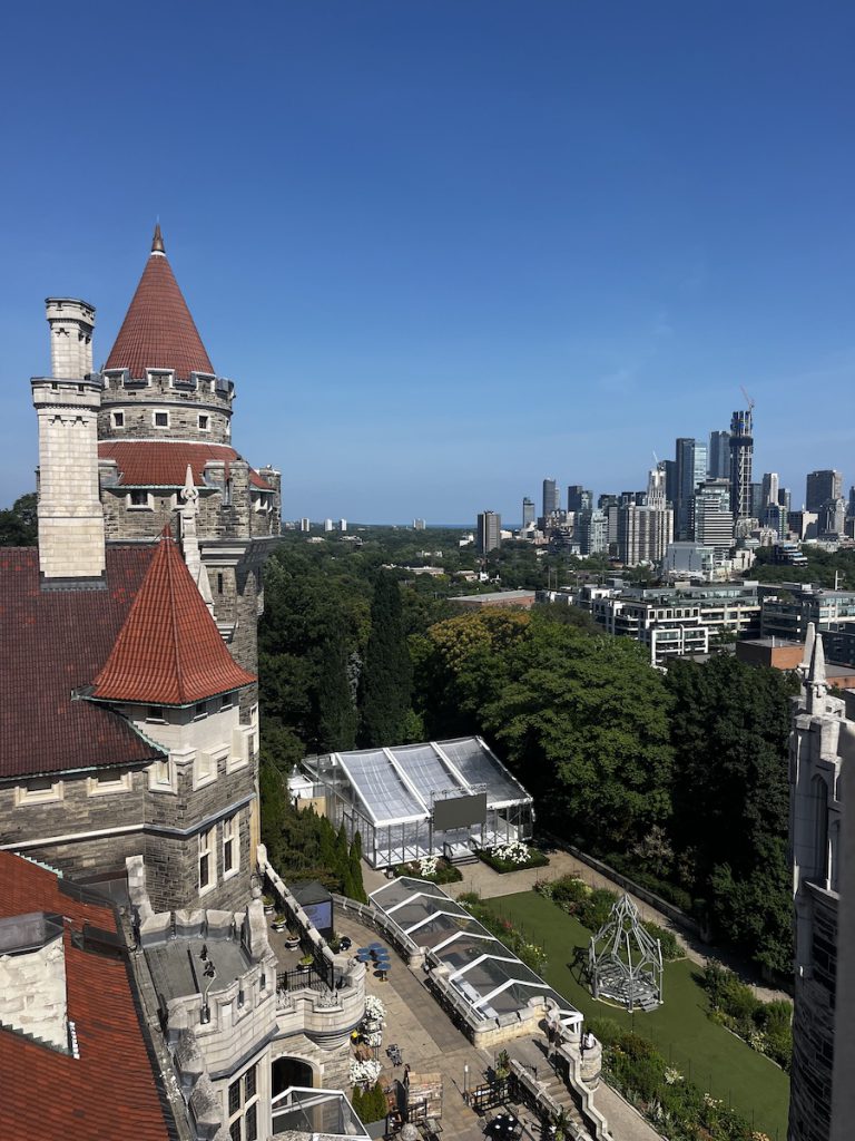Curso-ingles-toronto-2025-schola-idiomas-55