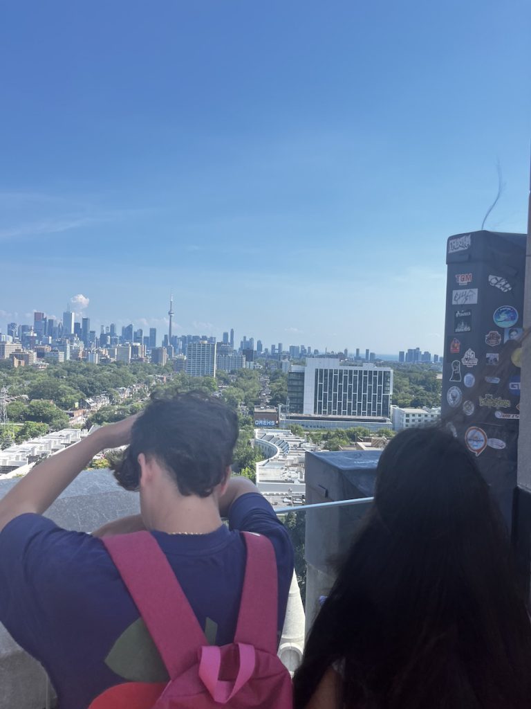 Curso-ingles-toronto-2025-schola-idiomas-52
