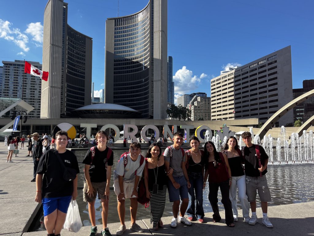 Curso-ingles-toronto-2025-schola-idiomas